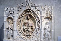 New York Cloisters 69 020 Late Gothic Hall - Altarpiece with Christ, Saint John the Baptist, and Saint Margaret - Andrea da Giona, Italy, 1434